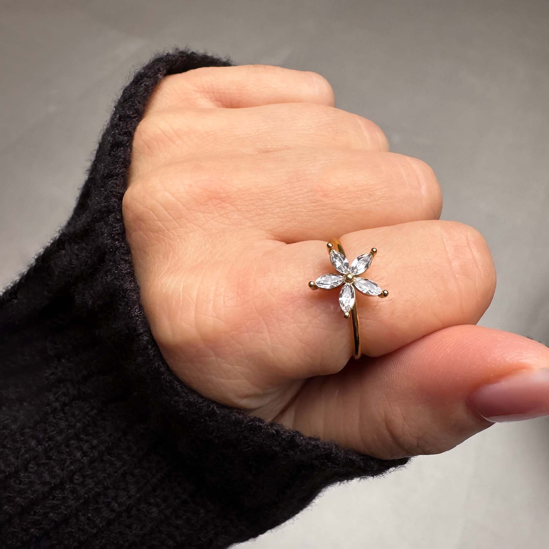 Flower ring gold